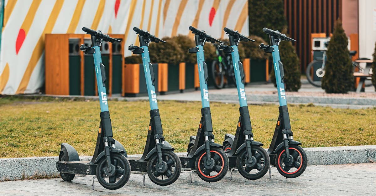 découvrez notre sélection de trottinettes électriques performantes et écologiques pour vos déplacements urbains, alliant confort et mobilité durable.