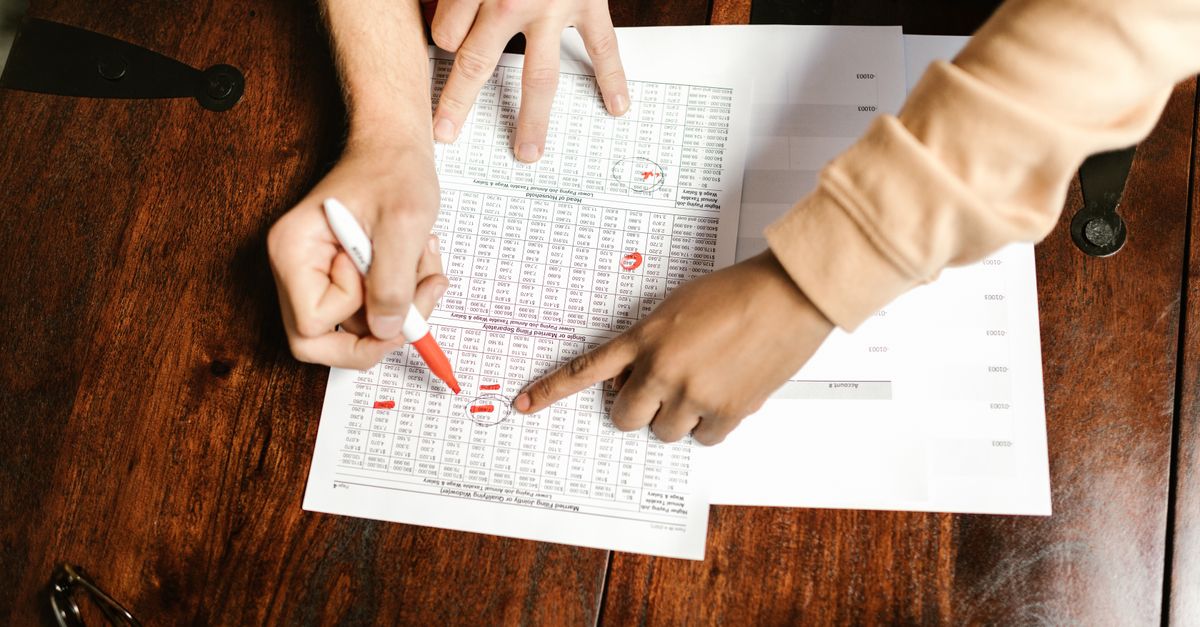 découvrez comment créer et utiliser des tableaux croisés dynamiques (pivot table) pour analyser et résumer efficacement vos données dans excel ou d'autres logiciels.