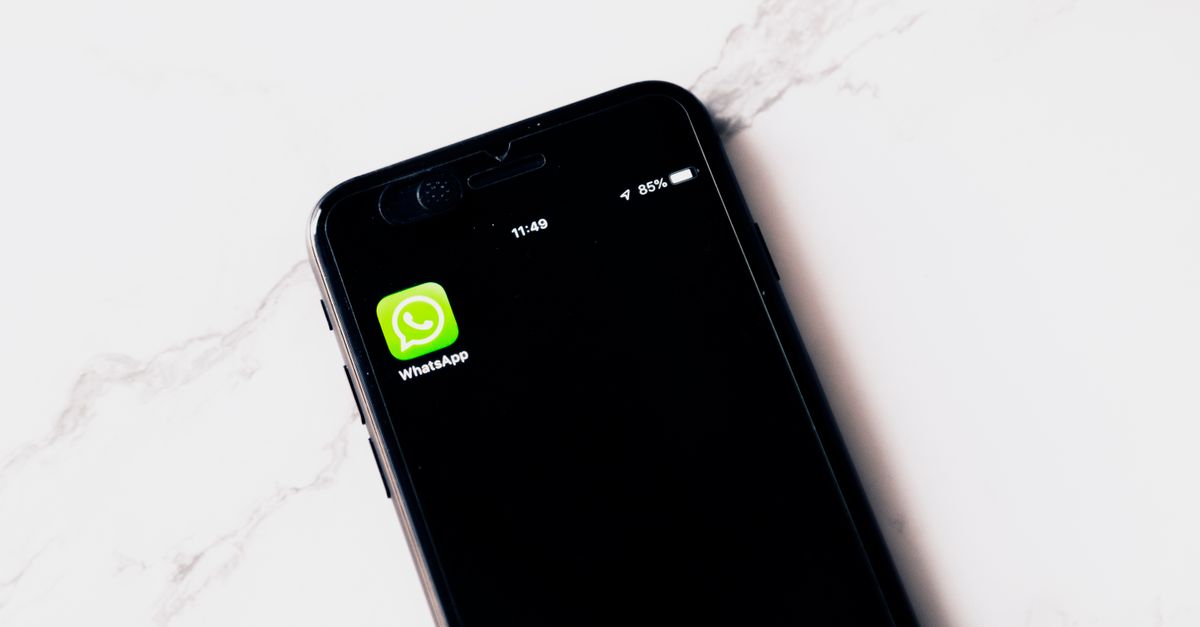 découvrez comment protéger votre vie privée sur whatsapp avec nos conseils pratiques et les dernières astuces pour sécuriser vos conversations et données personnelles.