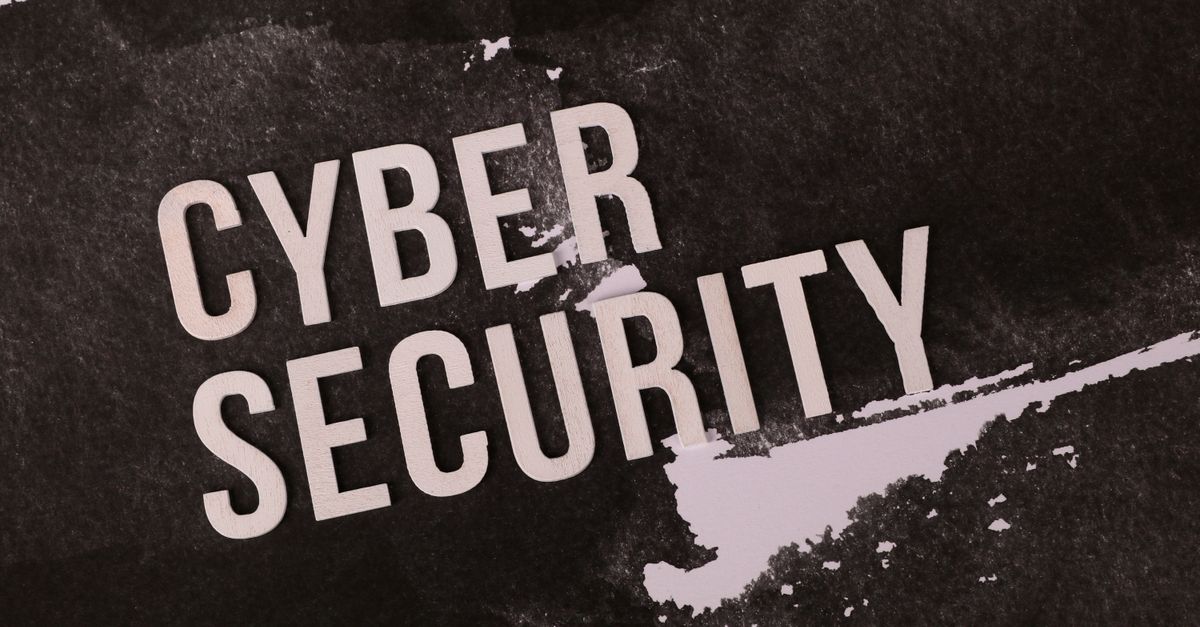 mettez à jour votre antivirus pour une protection optimale contre les menaces informatiques les plus récentes et assurez la sécurité de vos données.