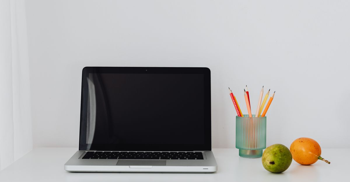 découvrez une sélection essentielle de logiciels gratuits incontournables pour optimiser votre productivité et simplifier vos tâches quotidiennes.