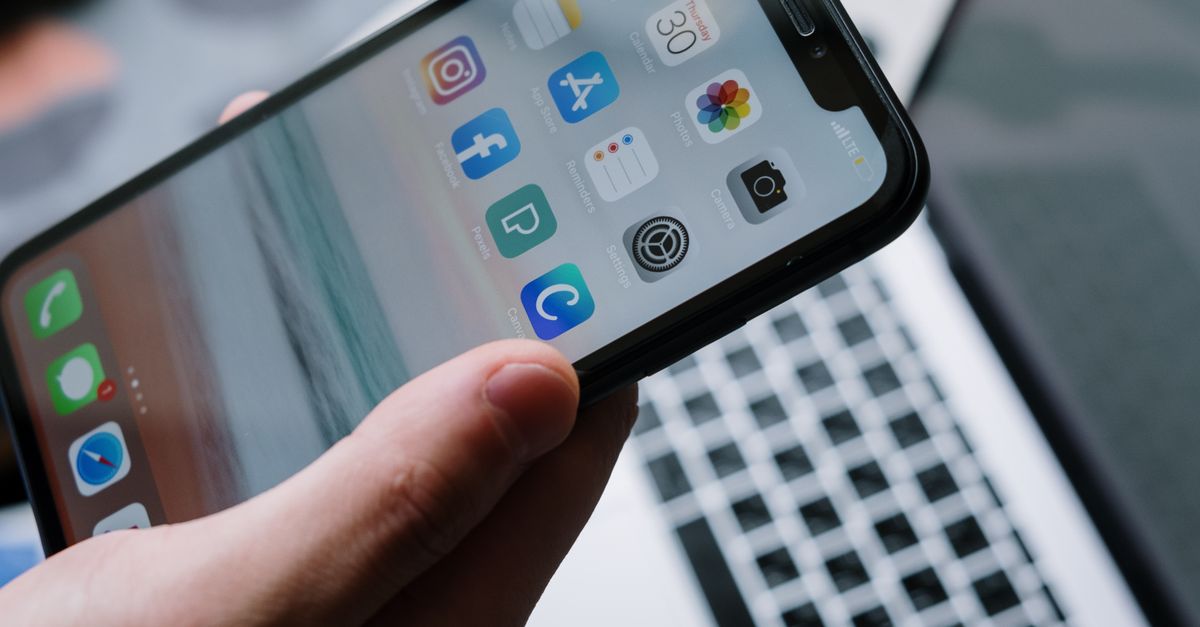découvrez les meilleures applications pour apprendre le japonais facilement et efficacement, avec des méthodes interactives adaptées à tous les niveaux.