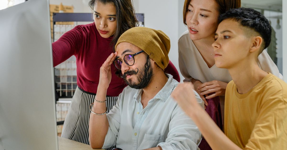découvrez ce qu'est une arnaque (scam), comment les reconnaître et protéger vos informations personnelles contre les fraudes en ligne.